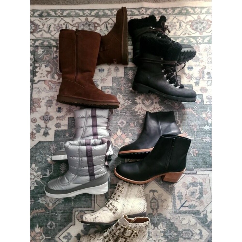 5-Pair Women’s Boots Lot – UGG Sorel Zodiac – Mixed Sizes